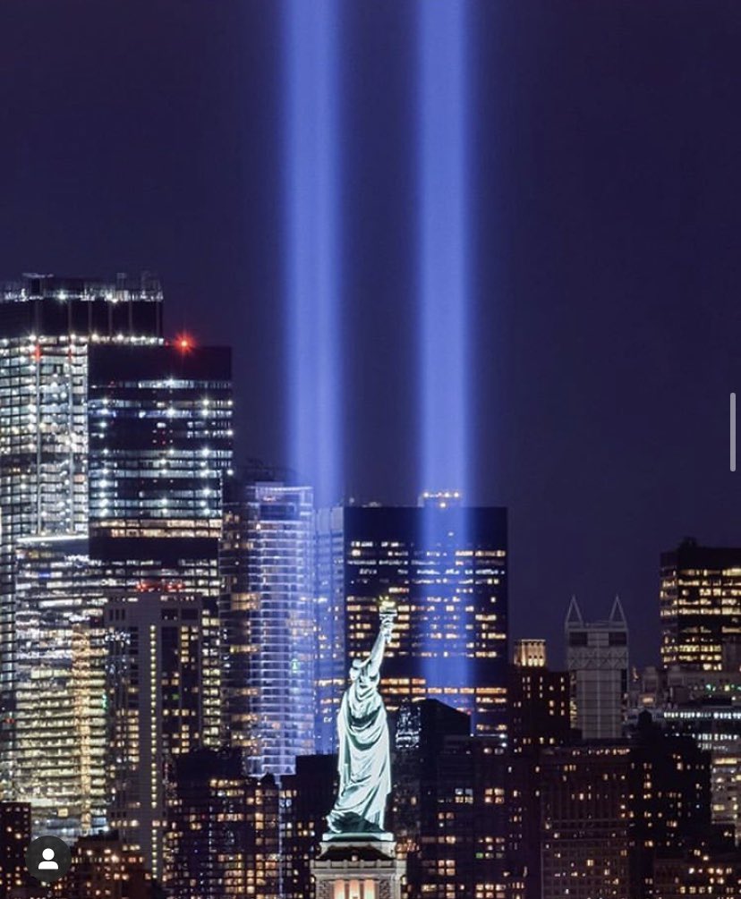 TheNakedMonkey's tweet photo. Never forget, remember and honor. 🇺🇸 https://t.co/tB45rrdKXT
