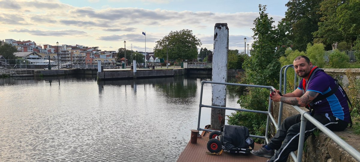 Trickle to Tide (@trickletotide) on Twitter photo The #trickletotide support team are at #teddingtonlock ready and prepared to greet the paddlers after their long day paddling for <a href="/CrohnsColitisFR/">Crohn's & Colitis UK Fundraising</a>, end of day 7, tidal tomorrow!! The #trickletotide support team are at #teddingtonlock ready and prepared to greet the paddlers after their long day paddling for <a href="/CrohnsColitisFR/">Crohn's & Colitis UK Fundraising</a>, end of day 7, tidal tomorrow!!