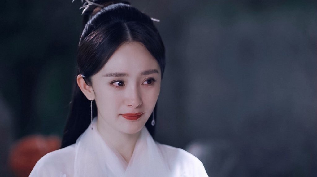 Happy birthday to our bai qian, the goddess herself yang mi  