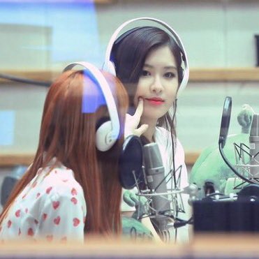 ⠀⠀⠀click on the chipmunk!⠀ ⠀⠀⠀⠀⠀⠀⠀⠀