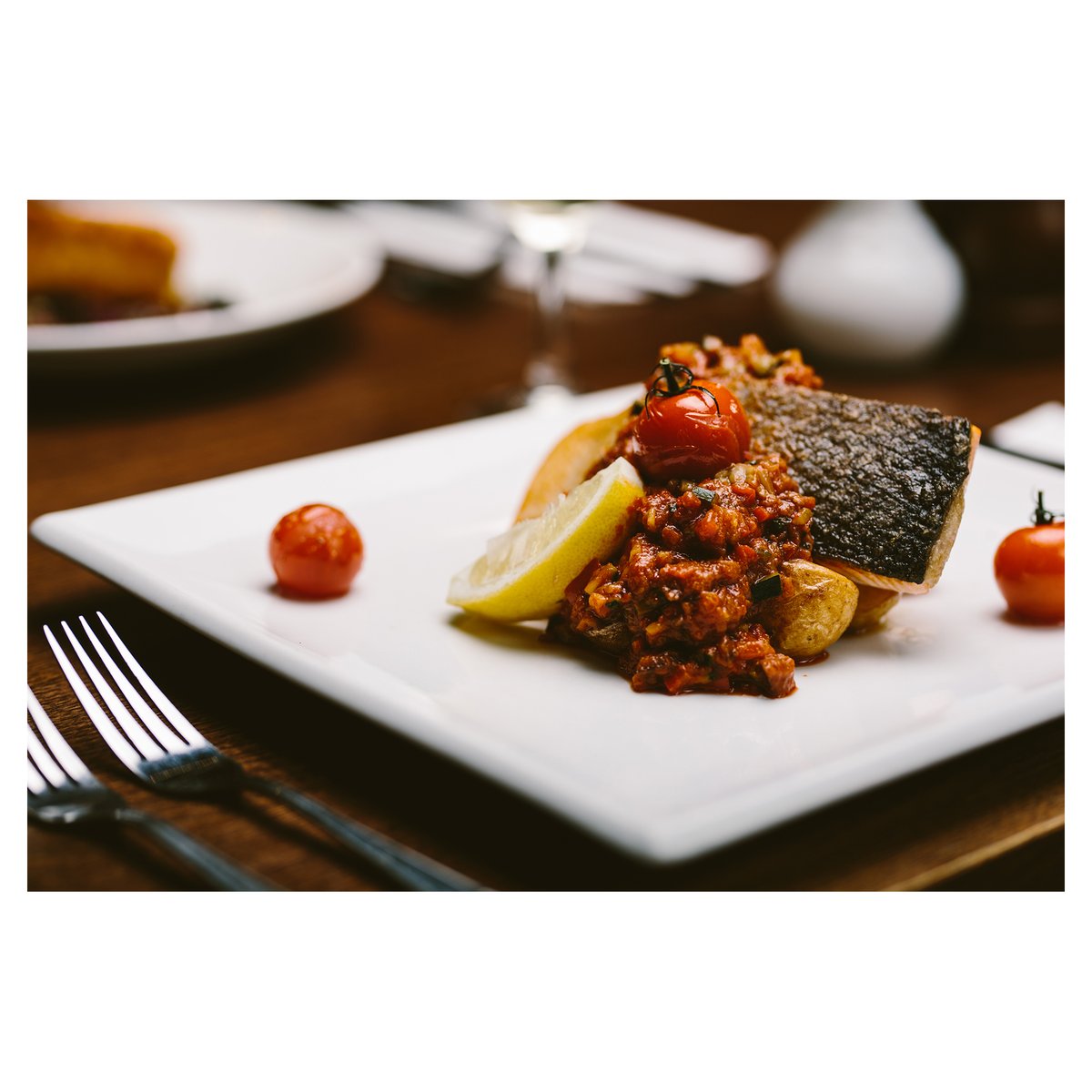 Rustiqueyork's tweet image. Make the most of your weekend with a Rustique booking! We've a few tables available at each restaurant - get your reserved now!
.
Call 01904 622333 for Lendall
Call 01904 612744 for Castlegate
.
#Rustique #EatYork #York #FrenchRestaurant #YorkFood
#SupportLocal #Independent