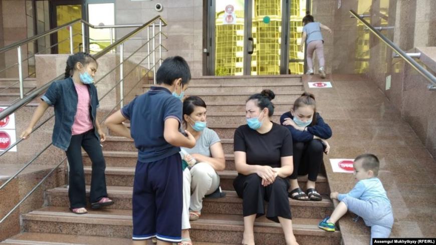 In  #Kazakhstan, Covid-19 cash transfers were low & only provided during the quarantine. Unemployment assistance only lasts up to 6 months and the anti-poverty program TSA is too low to pay for food, shelter, and water.  https://www.hrw.org/news/2020/08/17/kazakhstan-extend-expand-covid-19-aid