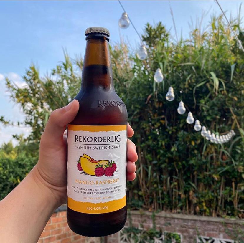 rekorderlig's tweet photo. The perfect evening for a fruity refreshment! What is your favourite Rekorderlig flavour? 🍓🥭🍉
📷: @satbesideherwithacider
#Rekorderlig #BeautifullySwedish #MangoRaspberry #RekorderligCider
Please Drink Responsibly. https://t.co/C104JeGju8