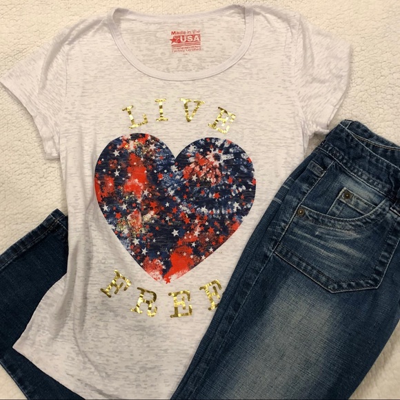 Kiby's tweet photo. So good I had to share! Check out all the items I'm loving on @Poshmarkapp from @Jane22749 #poshmark #fashion #style #shopmycloset #somethingspecial #madeintheusa #johnnywas: https://t.co/BzQhNmjsaW https://t.co/PPoZ4DoBMv