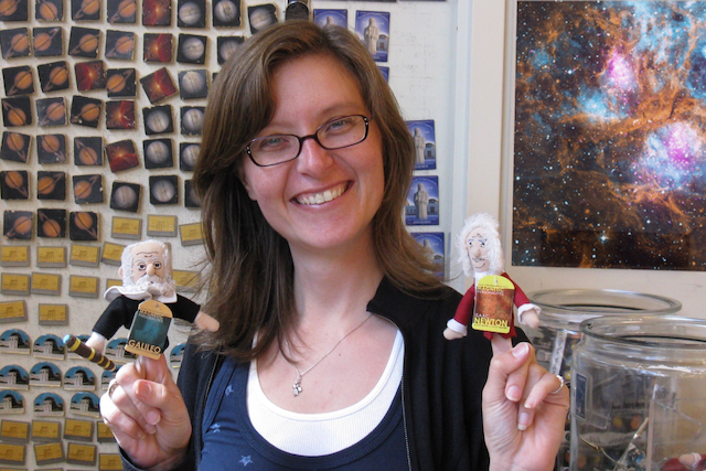SAVE THE DATE!
*Thursday, Sept 24 at 7pm CDT* Vanderbilt’s Dr. Erika Grundstrom will discuss fun and rewarding "Citizen Science" opportunities for students and adults. Interests include galaxies and bird watching.
This will be a FREE online talk.
more info to come...