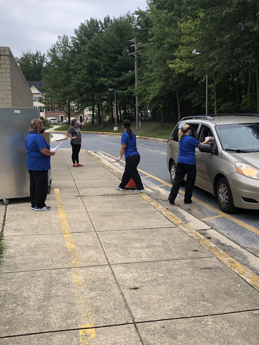 Our amazing team is serving meals to our #solleystrong community. We are #AACPSBack2Awesome. Grateful for the hard work the <a href="/aacpscuisine/">School Meals</a> continues to do for our students.