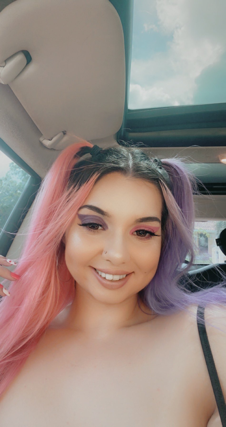 Rose D Kush on X: My look for day 1 💗💜 t.cogBnj0p8ubo  X