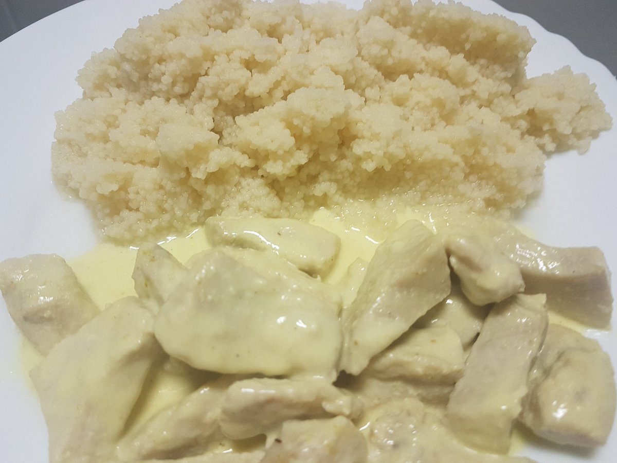 Pollo al curry con couscous🤩
#pollo #couscous #curry #rico #sano #meat #verano #saludable #sal #comidamediterranea #eat #acomer #buenisimo #buenprovecho #hayqueprobarlo #food #healthy #homecooking #instalike #delicius #instagood #nutritius