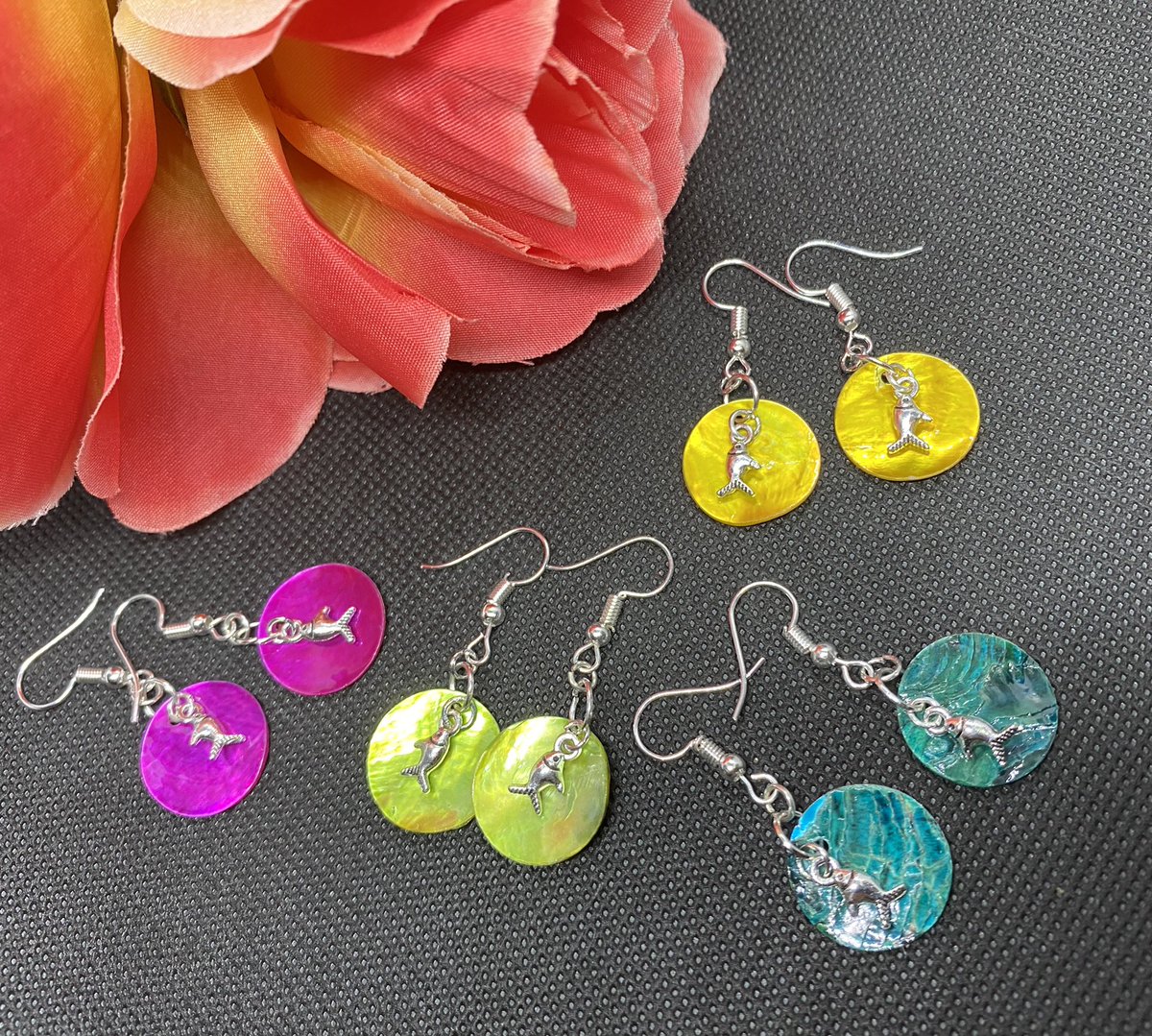 keisasjewellery's tweet photo. Inspiration on our doorstep has led to some new pieces being added , if you can’t go to the beach 🏖 bring some home to wear 😊 #shoplocal #shoponline #jewellerydesign #localbusiness #handemadewithlove #beach #handmade #bespoke #giftideas https://t.co/pZhUHRDBSD