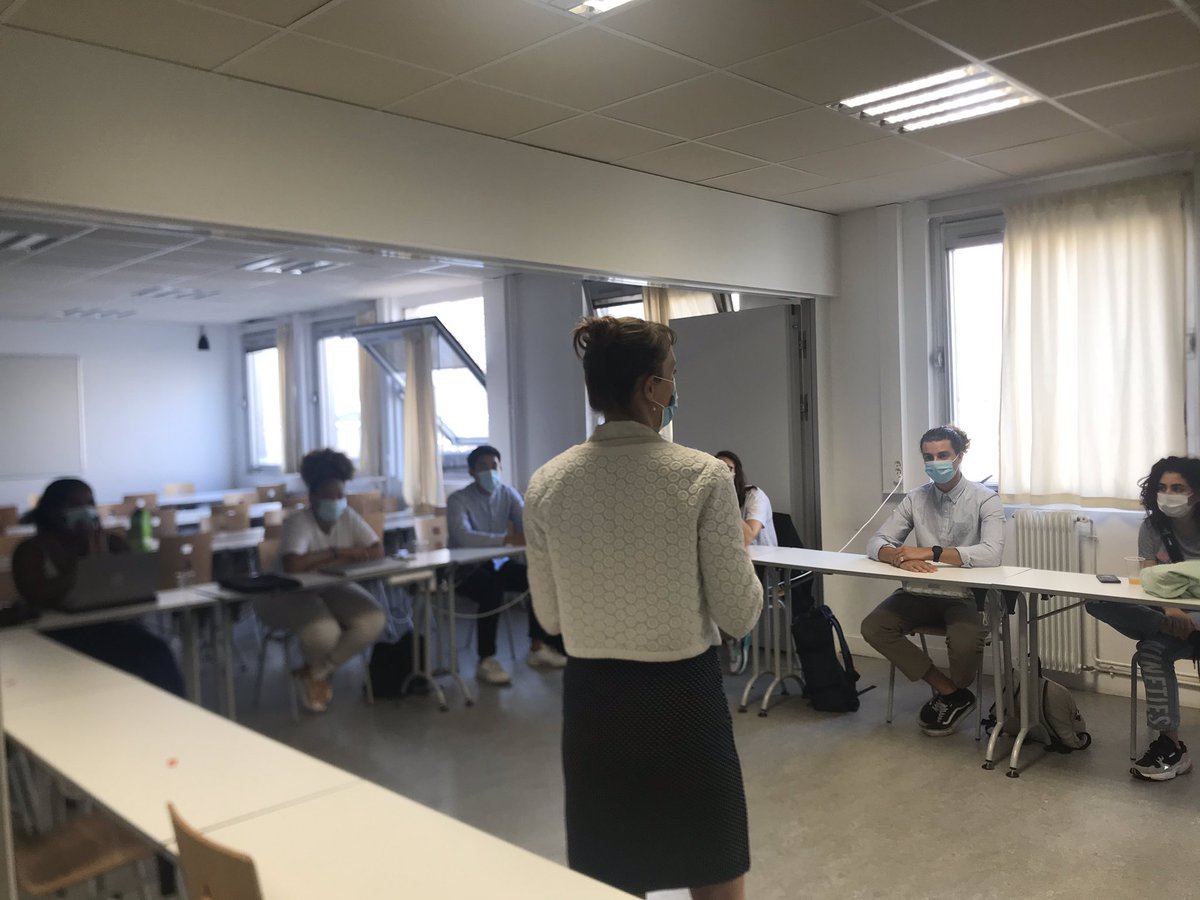 EpitechDigital's tweet photo. Aujourd’hui a eu lieu la rentrée de nos MBA deuxième année qui ont pu assisté par la suite à une conférence sur l’accessibilité. 😊

Une belle année scolaire à elles et à eux ! 💪

#MBA #epitechdigital #supinternet #students #backtoschool #web #Digital https://t.co/j3IjU7veHV