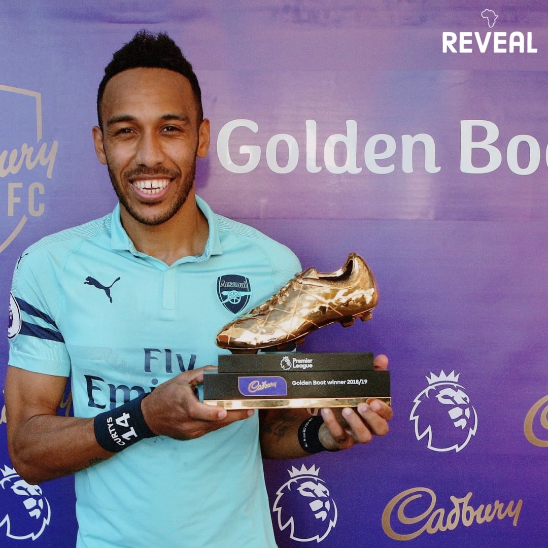 Salah, Mane & Aubameyang ended the 2018/19  @PremierLeague season on 22 goals  This was the first time three Africans shared the PL Golden Boot   Mo Salah (22) Sadio Mane (22) Pierre-Emerick Aubameyang (22) #PremierLeague