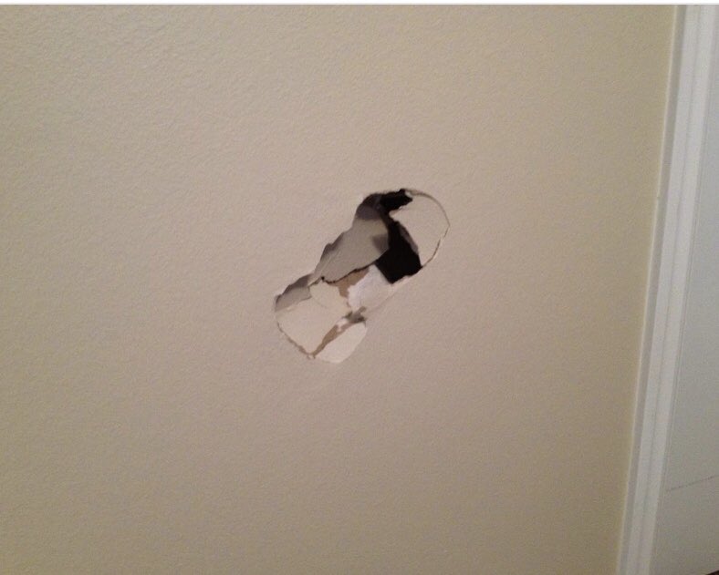 LaCHLanTayLoR_'s tweet photo. Just found out about 9/11 https://t.co/c2RpbUAdHe