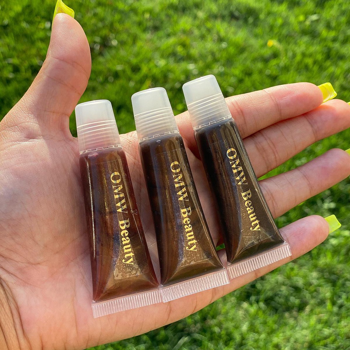 OriannaWilliams's tweet photo. @KimKardashian It costs $0 to rt a small, black owned business! OMW Beauty is a luxury cosmetics company that specializes in handmade lip products @ an affordable price. We are also vegan &amp; cruelty free! Help my dreams become a reality by shopping now! 💋 https://t.co/iiqQ8Zvsfd Tysm! 🙏🏾 https://t.co/w60toL54Th