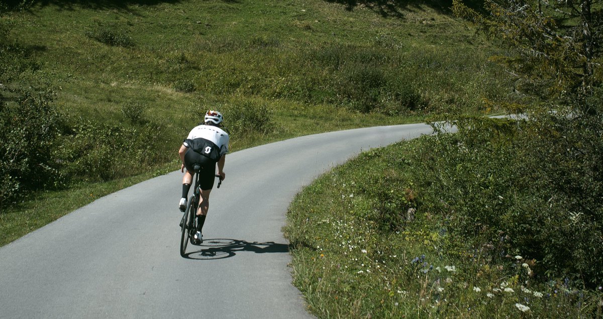 ruedibeck's tweet photo. Check out my new post on https://t.co/4kMD6OpCv4 and https://t.co/SY51mRaznA 

#feelslikefree #clippedinandfree #cyclingmyway #ridetogrow #bikeonscott #cyclingswitzerland #swisscyclingfamily #skivelocenter https://t.co/OSIHPA5vzD