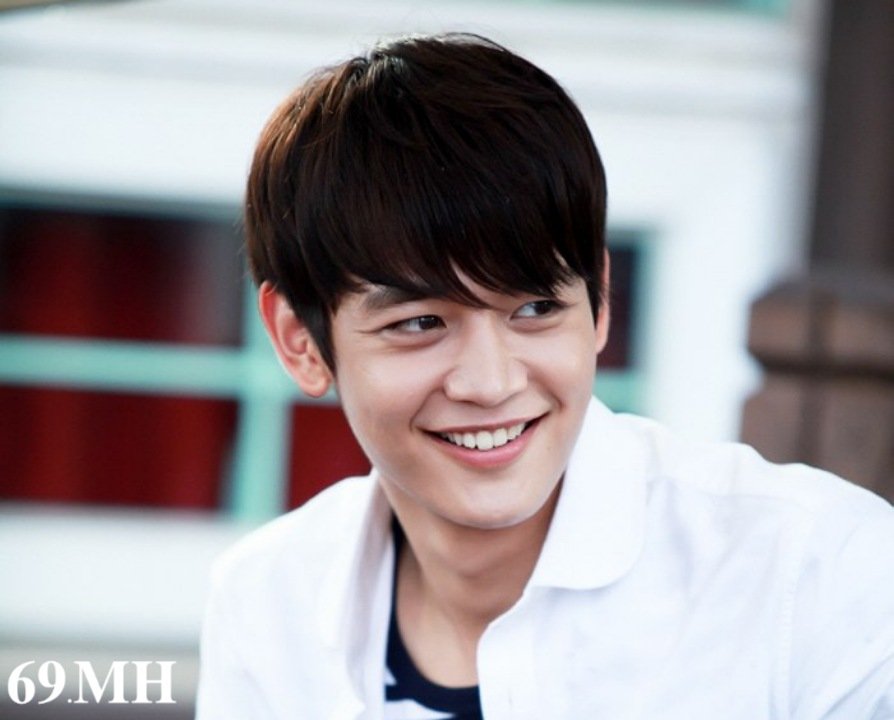 Стэн минхо. Шайни рэпер. Минхо из бегущего в лабиринте. Минхо из бегущего в лабиринте. Как выглядит минхо.