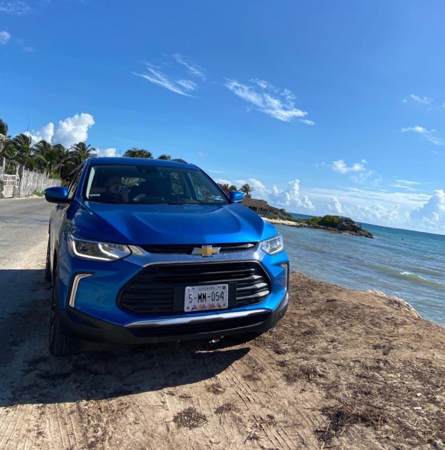 AutosyMas's tweet photo. #TRACKERTRIP 🌄
Con un cuidado promedio #ChevroletTracker ha dado un rendimiento de hasta 15 km/l en carretera. El motor va del 3 cilindros turbocargado @ChevroletMexico 
#SuperaLoInsuperable https://t.co/BPBat5oweh