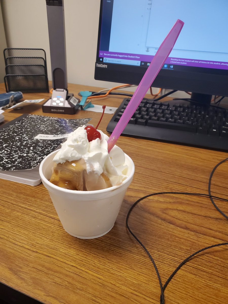connierayo's tweet photo. Feeling the love today from PTA 🥰. @Moooseum #kde #kdepta #bekind https://t.co/V0QECex4Tw