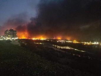 RoverDov123's tweet photo. The fire was headed my way until the wind picked up made it go a different direction. My prayers go out who lost there homes.
#AlmedaFire #ObenchainFire #SouthernOregon #JacksonCounty #PhoenixOregon #TalentOregon #MedfordOregon #AshlandOregon #EaglePoint #ShadyCove #ButteFalls https://t.co/cRtXqYlnoN