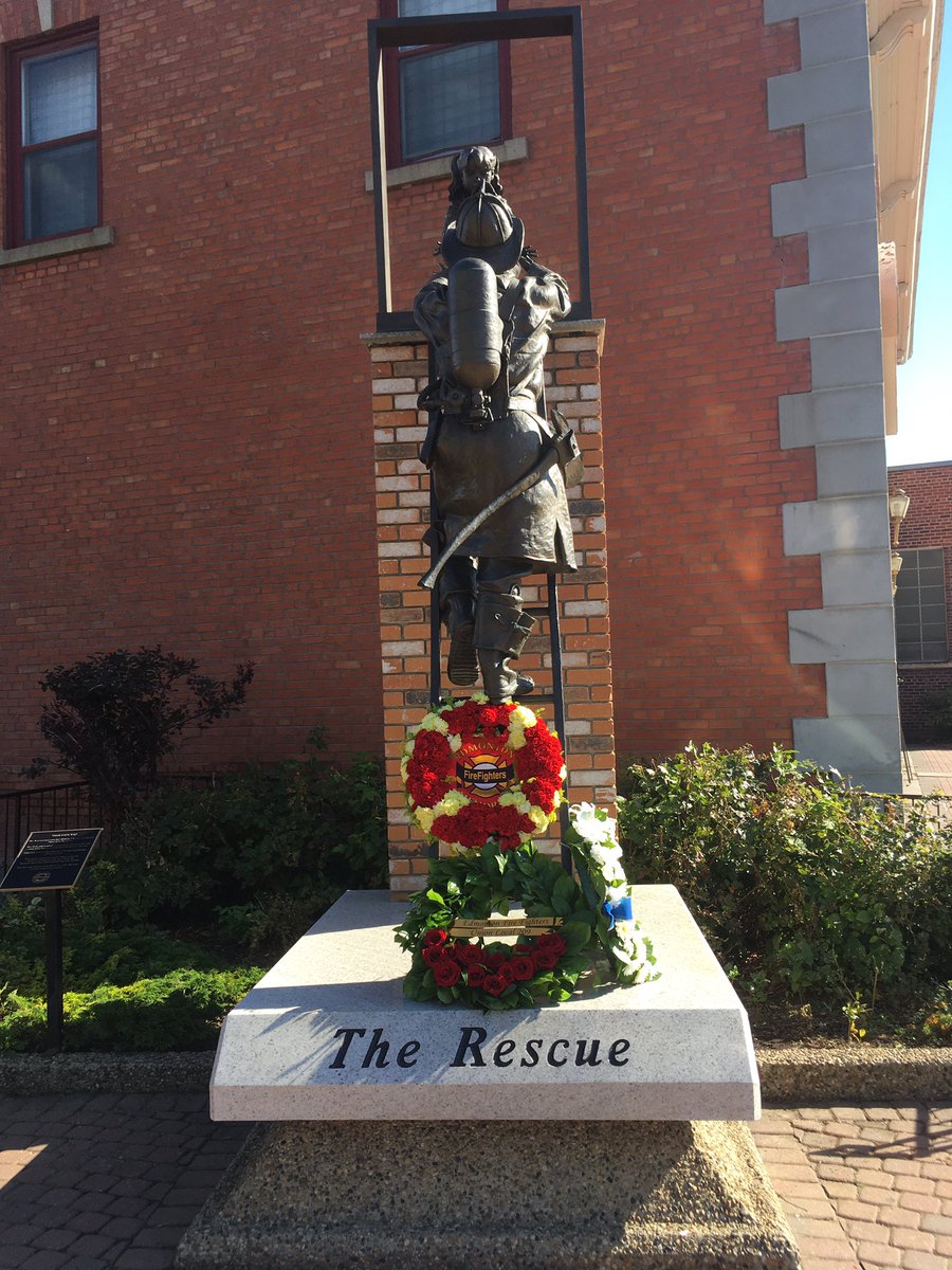 RT_SPAprincipal's tweet photo. Thank-you to @EdmontonFire and the Memorial Society for organizing the annual Fallen Firefighters Memorial service today. We appreciate your commitment to honor the memory of all fallen firefighters.
#rememberMarc #MissYou #PTSI #MentalHealth #SuicidePreventionMonth https://t.co/F2c47Uilt7