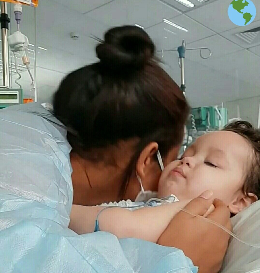 IronildaClemen1's tweet photo. @danielamercury @amearthurbelo
com apenas 1 ano e 10 meses está lutando contra a #AME, mas precisa de nós p/ comprar #Zolgensma, remédio que custa R$ 12 milhões, até dia 8/10. #zolgensmaparaoarthur #amearthurbelo #amebrasil #salveoarthur #todospeloarthur
https://t.co/ZesjJihkfR https://t.co/nZp27JCrly