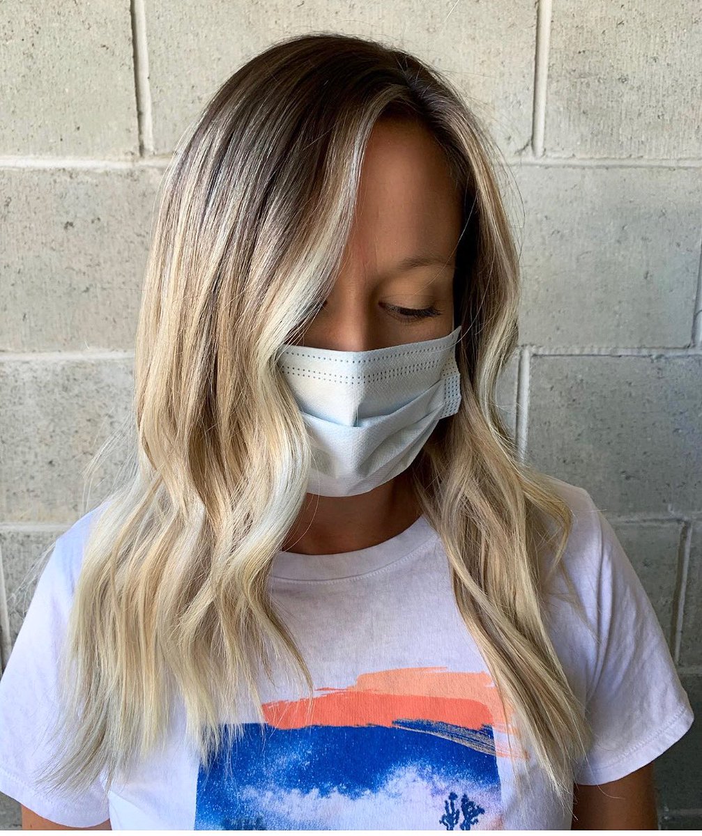 TSalaSalonSpa's tweet photo. Check Out Charlotte’s #Hair !

BOLD &amp; BLONDE... 🤍

Color, Cut &amp; Style by Erin 

#balayage #faceframing #blondehair #livedincolor #tsalasalonspa #northvancouver #vancouver #hairstyle #haircolor #blondehairstyles #kevinmurphy #kevinmurphycolorme #hairsalon #moneypiece #wavyhair https://t.co/qAQPVlVHIH