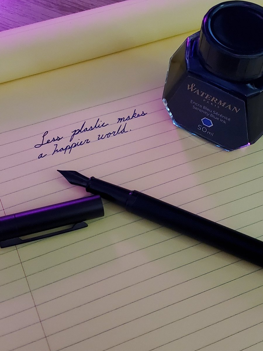 40yrOld_Intern's tweet photo. Finally made a shift I've wanted to for a while. Metal refillable fountain pen. No more disposable plastic pens for me. #smallchangesmakeadifference https://t.co/5BtOhOGdAN