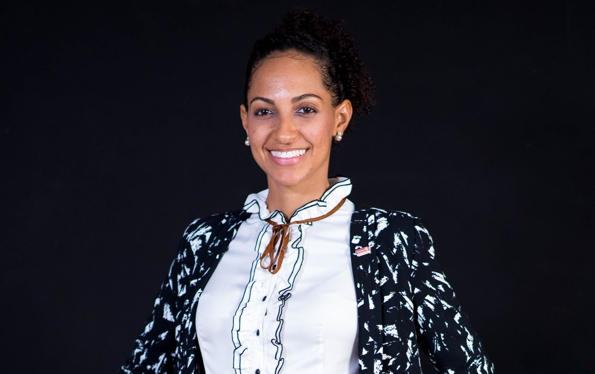 irlandanobrasil's tweet photo. 👏Congrats to Janet van Klaveren from #Suriname 🇸🇷, recipient of an Ireland Fellows Programme scholarship🎓🇮🇪

Janet, an environmental policy officer for the government of Suriname, will shortly begin an MSc in Environmental Leadership🌿in @nuigalway 

👉https://t.co/Ex0EabjKqN https://t.co/bAcrBEfMBb