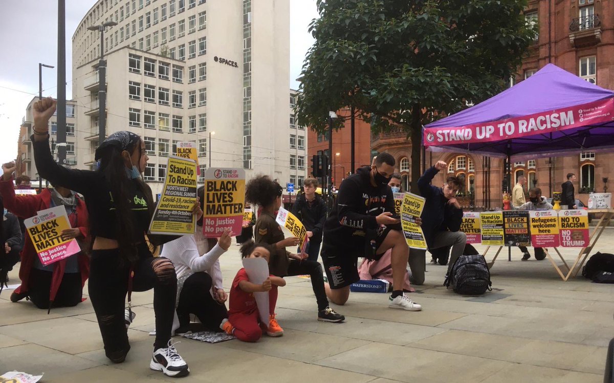 AntiRacismDay's tweet photo. Here’s @Manchester_SUTR #TakeTheKnee to say #JusticeForGeorgeFloyd #BlackLivesMatter end police racism US & UK #ScrapS60 #theukisnotinnocent https://t.co/mMEdGYNuXO
