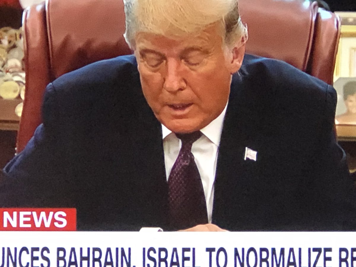 Sandy_CPA's tweet image. Anytime you give a speech, you should read it over a few times this way you can make eye contact with audiences. #TrumpKnew #ObamaIsBetterAtEverything #TrumpLiedPeopleDied #TrumpTaxReturns #TrumpSucksAtSpeeches