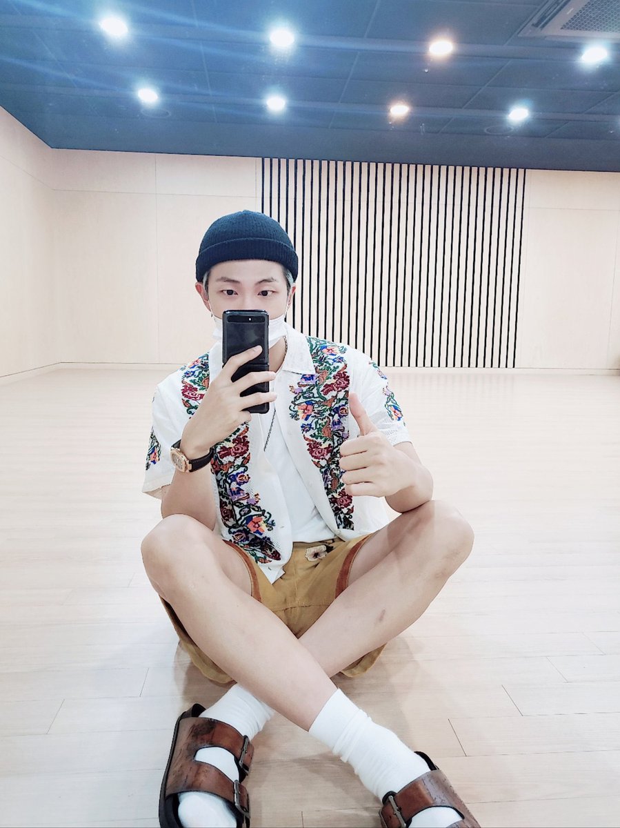_rm_non's tweet photo. なむりん
生まれてきてくれて有難う
生きる理由を教えてくれて有難う
一生愛します💞💞💞
#HAPPYRMDAY
#남준생일ᄎᄏ
#ForeverLeaderRM
#LoveJoonMoreThanLove
#7BillionStarsForJoon
#OurAutumnFlowerJoon 
#너의_존재가_내_힘이야_남준
#남준아_생일인데_한번만안아보자
#thank_you_남준이가_돼줘서 https://t.co/bjF73vl4Zl