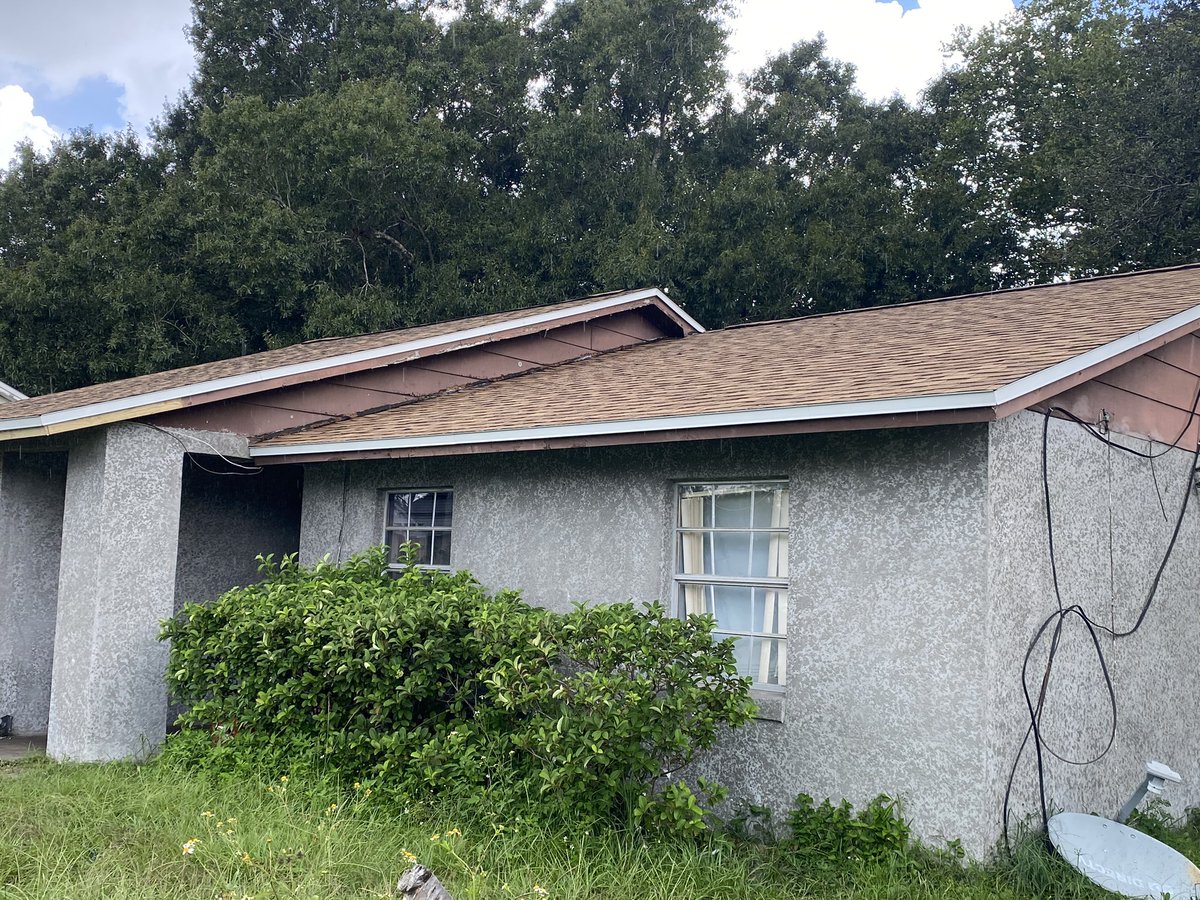 equiroz107's tweet photo. Home completed in Plant City! Call A Crown Roofing for your next roof. https://t.co/LuhhHSDI2b