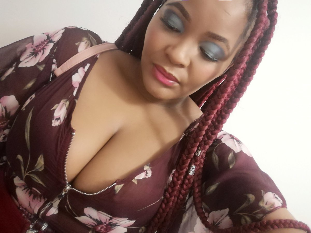 Nene79943567's tweet photo. #FridayFeeling #Capitec #CapitecPayBackTheMoney hit a like and I'll follow uβ€οΈ https://t.co/xZpy6tReky