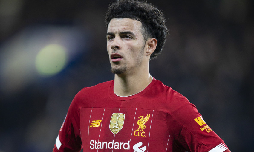 Most will remember Curtis Jones for his screamer vs Everton in last season's FA Cup, but we now expect him to make his mark in the PL. The 19 yo is a creative, goalscoring threat from midfield, loves roaming the final 1/3, and picks up smart positions between the lines.