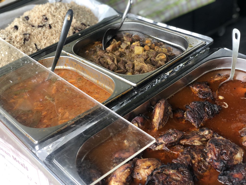 partridgesfoods's tweet photo. Our Fine Food Market on @DOYSQ’s Green returns tomorrow. Join us and our lovely traders from 10am-4pm for a fine start to the weekend. https://t.co/R4uzF4bslS