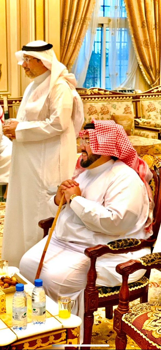 A_F_Bin_Dleem's tweet photo. مجموعة ابها عطاء ووفاء تزور وتكرم الشيخ: 
#عبدالله_بن_فهد_بن_دليم
وكيل شيخ شمل قبائل قحطان ووادعة 
تقديرًا لجهوده الدائمة والمستمرة في خدمة الوطن وكونه رمزًا من رموزه. https://t.co/ud46s1DAH3