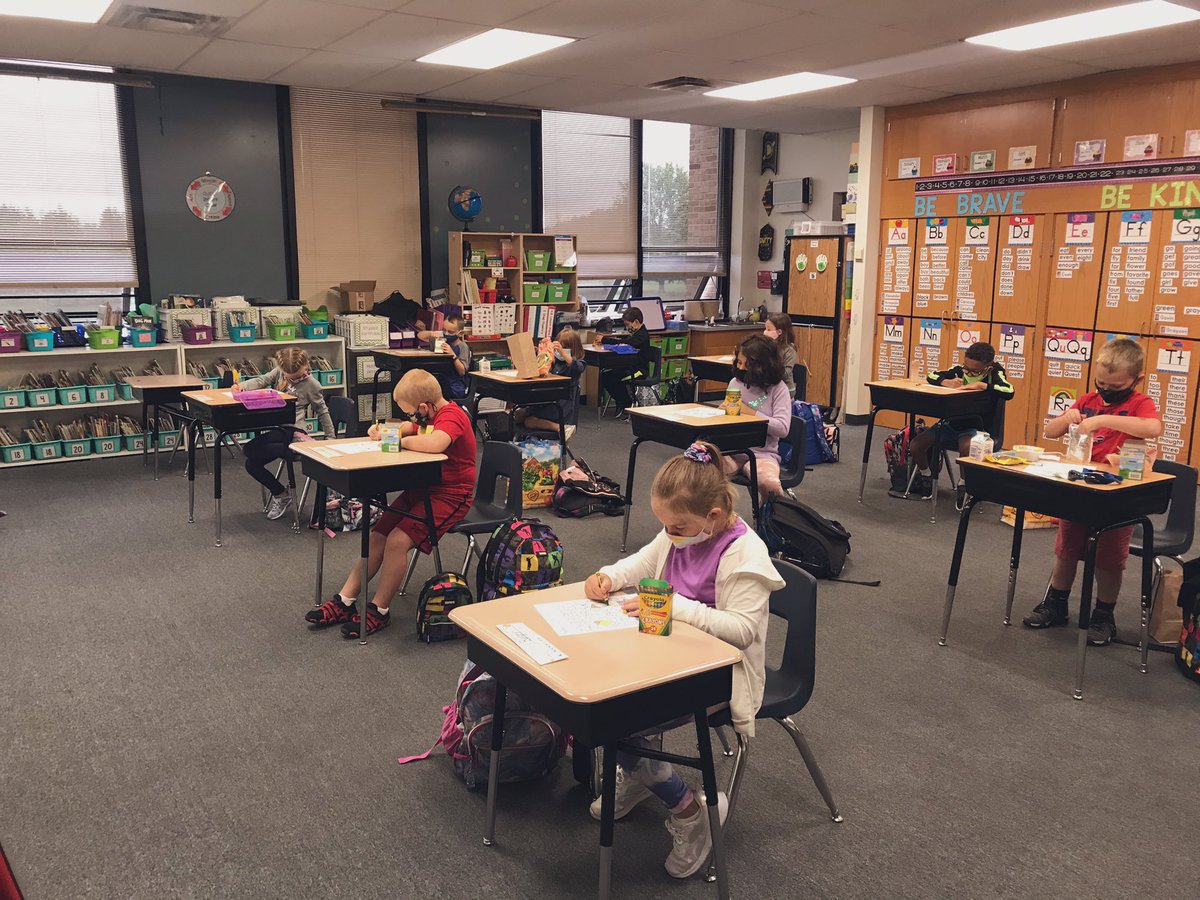 dduffy524's tweet photo. Happy to be back at @QuestElementary and lucky to spend my day with this group of Cadets ❤️🖤🤍 https://t.co/ZLgRAPiRTv