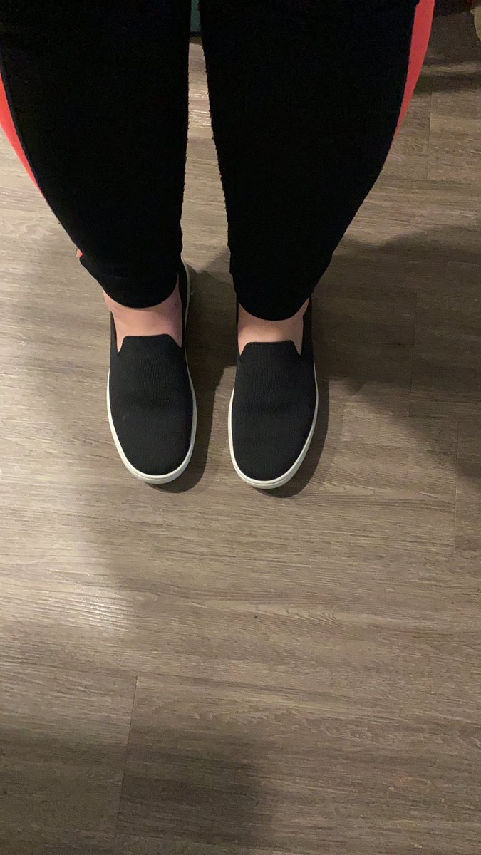 BriHeffron's tweet photo. Right after we went into quarantine I had surgery on my ankle. Being relatively new to TX I had to figure out a whole new way to live being alone &amp; able to only use one leg during COVID. Fast forward to today - I can wear shoes without any braces! #recoverycomplete https://t.co/sinkTsZKRi