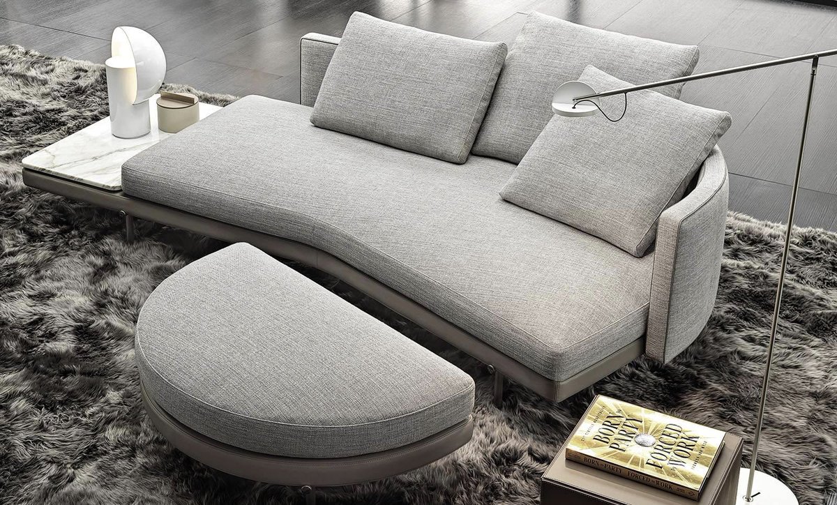 SminkInc's tweet photo. Minotti’s Torii Sofia is one of the most versatile arrangements in the new 2020 collection - with a high or low backrest and a linear shape, rounded at the arms - inclined sofas with a combination of two different depths - ideal for placing anywhere in the living area. https://t.co/HitQDgQetk
