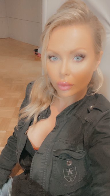 #joannabujoli #GoodNightTwitterWorld https://t.co/Y2kdwpW4Qn<a href="/tag/joannabujoli"class="tags">#joannabujoli</a><a href="/tag/goodnighttwitterworld"class="tags">#GoodNightTwitterWorld</a>