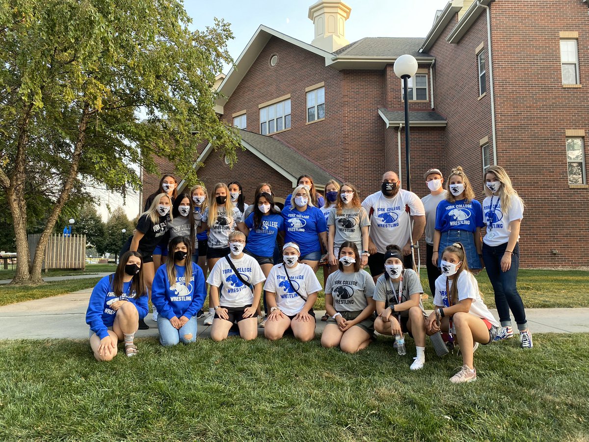JeffAlbers4's tweet photo. Hello Everyone,

The York College Women's wrestling team is doing a fundraising campaign ANY amount that you could give would be greatly appreciated. The amount doesn't matter every amount helps. $5 to $1000 ANYTHING will help. 

Thanks for everything

 https://t.co/3y0qphcnXn https://t.co/KinTQBEgcO