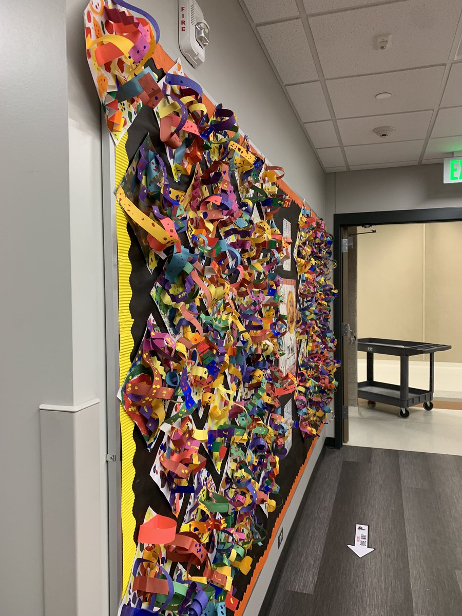 Kindergarten students finished their paper sculptures and incorporated their dots inspired by “The Dot” by Peter Reynolds. They’re blowing my mind!! 🎨