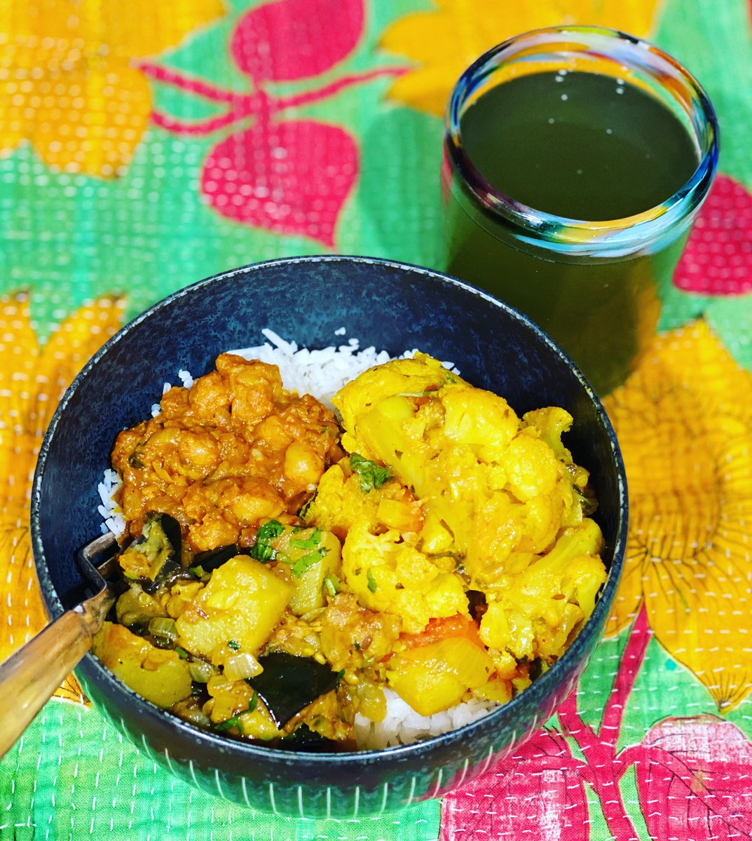 esthers_kitchen's tweet photo. What are you having for dinner? This is Indian ๐ฎ๐ณ takeaway. The drink is a local kombucha. In the bowl are rice, chana masala at 11 oโclock, aloo gobi at 3 oโclock, and baingan bartha at 7 oโclock. #fridaynightdinner #estherapproved #indiantakeaways https://t.co/Qe7B3c61Vn