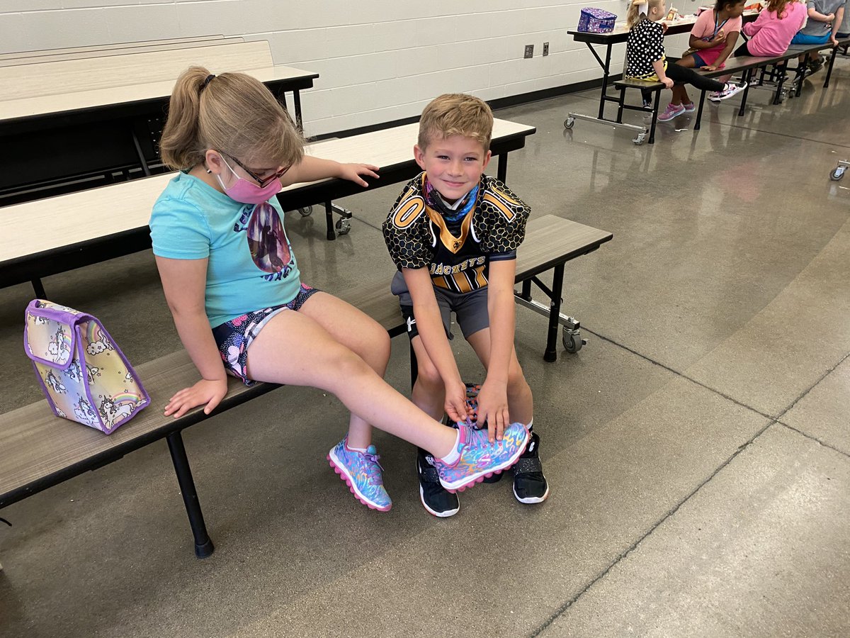 Let’s just pause and remember what it’s like to be a kid. They trust the army of adults protecting them. Masks don’t phase them. Here’s what does: dancing, story time, recess, and helping one another! What a GREAT week! So proud of our teachers and proud of these Yellowjackets🐝