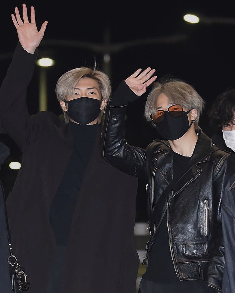 stylebyJIMIN's tweet photo. #HappyBirthdayNamjoon https://t.co/dj89xUucLx