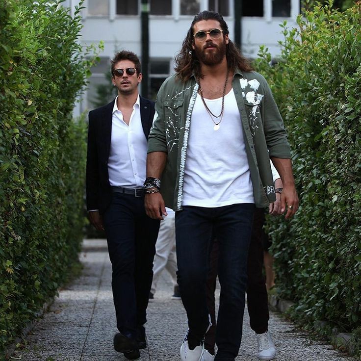 AzizDivit's tweet photo. Ragazzi vi ricordo l'appuntamento di oggi con i miei due bellissimi figli su canale 5 alle 14:10 💪😍❤
@CanDivit__ @EmreDivit2 https://t.co/mwSx87K7fg