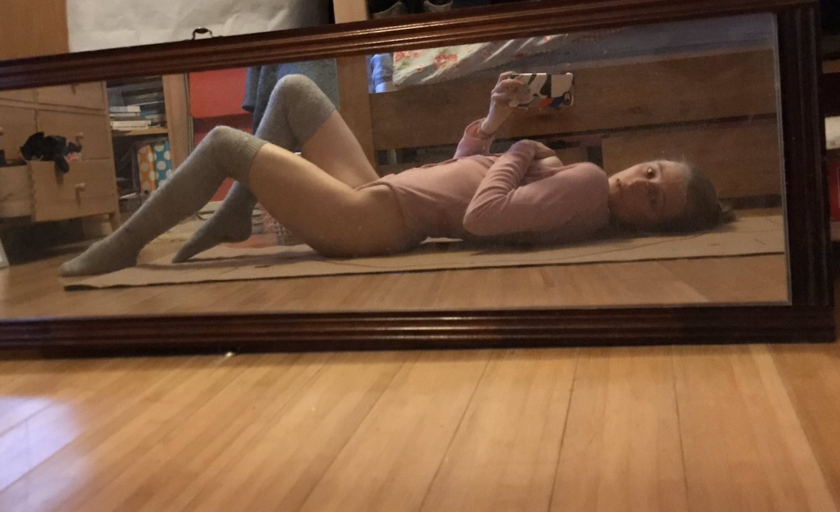 glorypudding98's tweet photo. Once I hit 1k the body suit comes off and the birthday suit comes out 👅

(Link in Bio) 😘 https://t.co/yvGTs9vy66