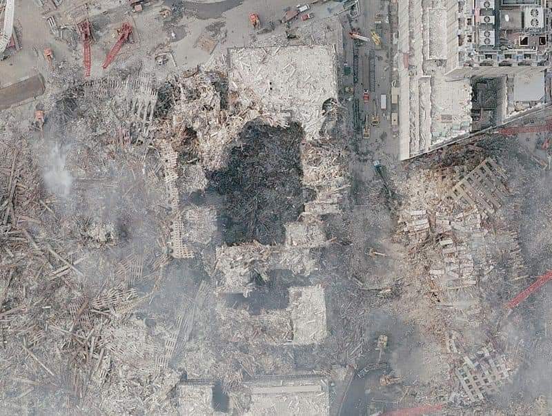 PelirojaMama's tweet photo. @GovPritzker #NeverForget ...but maybe time to know... 9/11 did not happen the way you were told. #Building7 #WTC7 #911Truth that hole is building #Building6 blew just as first plane hit. #WakeUpAmerica https://t.co/mJQsJmLmba