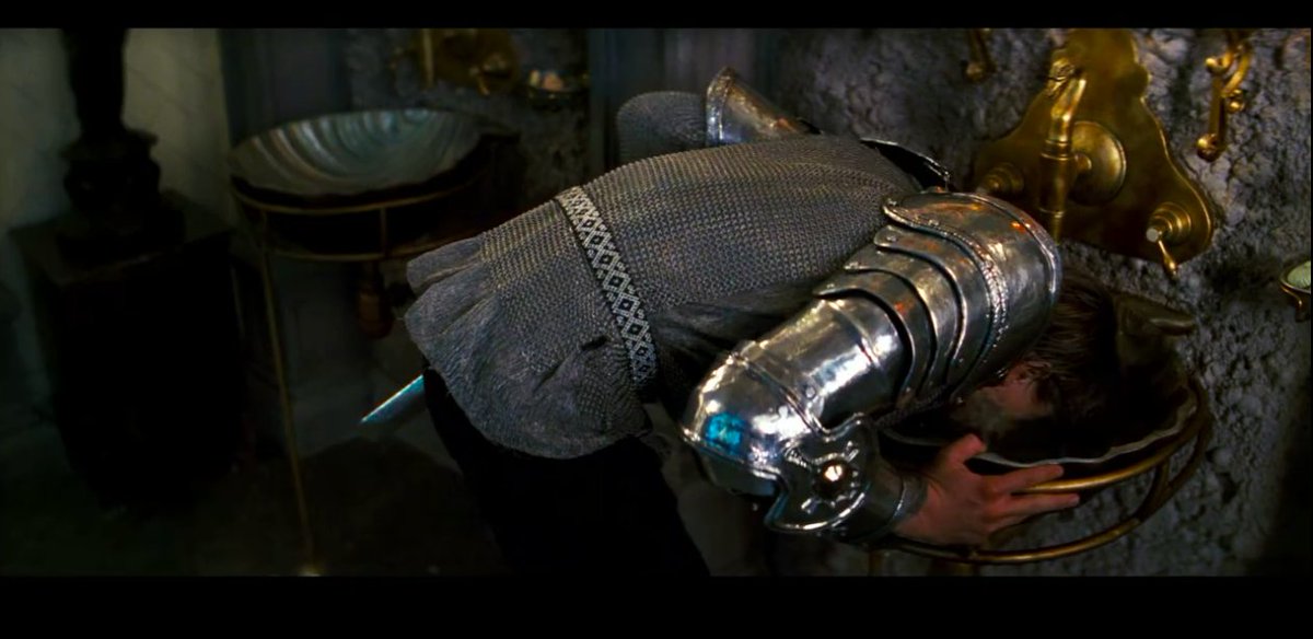 tfw the large man singing “amore” makes the party simply too lit