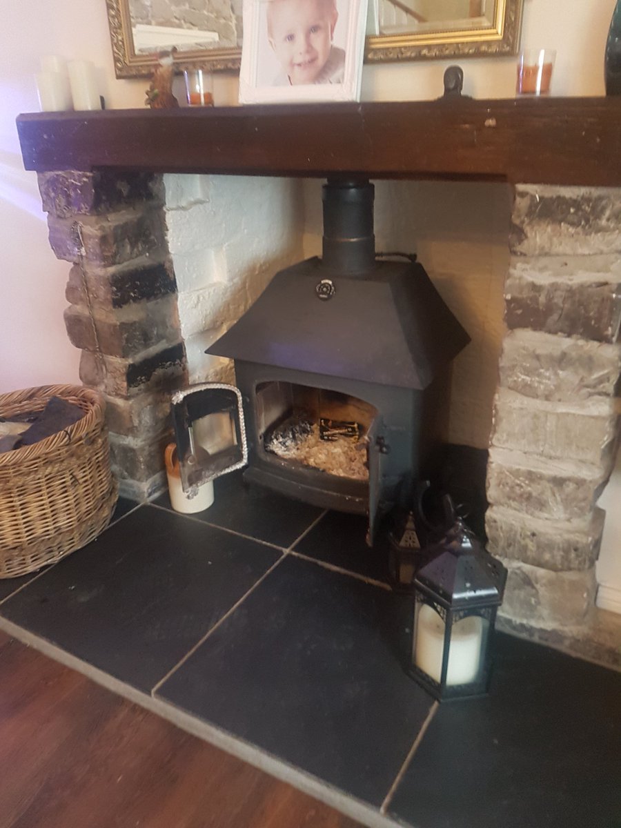 sweeps_stoves's tweet photo. Lets play a game of shout when you spot it! #chimneysweeps #stoveinstallers winner gets nothing. 😂 https://t.co/6qYqAQmJkC