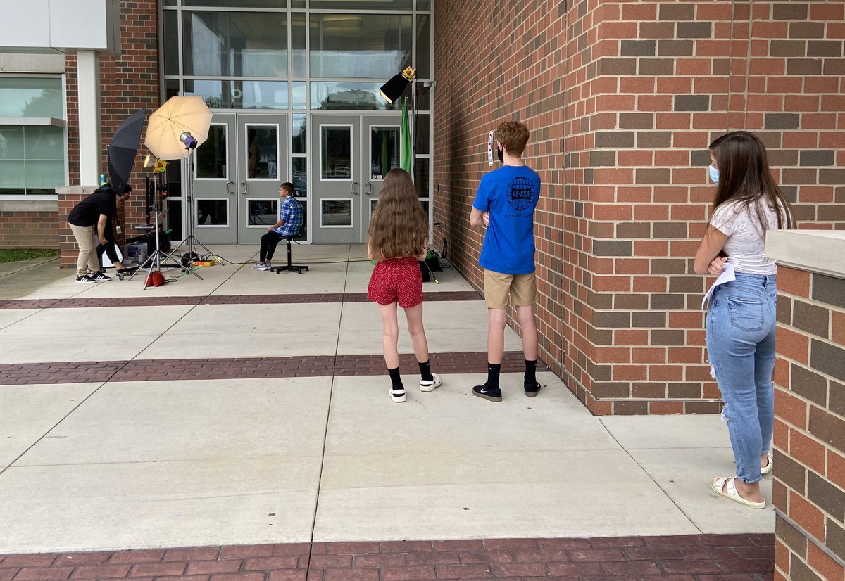 Mike_FASTSIGNS's tweet photo. Thanks to our first wave of picture day schools for collaborating with us to still provide photos for all students, in-school and cyber. Thanks to our staff &amp; school staff for being flexible &amp; working out challenges to provide a good experience and still capture great images! https://t.co/EU28AvULtp